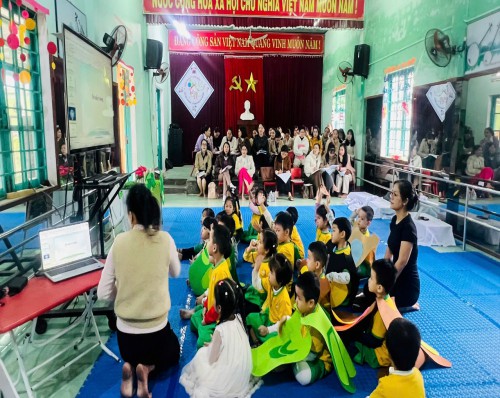 SINH HOẠT CHUYÊN ĐỀ TRƯỜNG