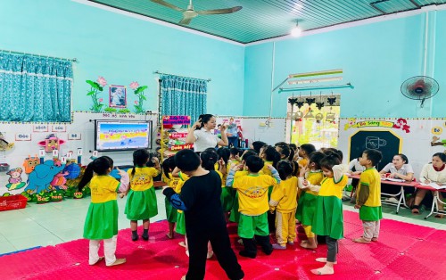 SINH HOẠT CHUYÊN MÔN TỔ LỚN THÁNG 11/2025