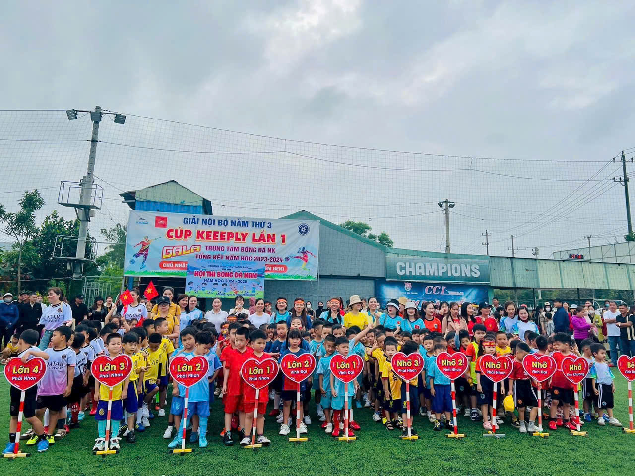 TRƯỜNG MG VÀNG ANH TỔ CHỨC HỘI THI BÓNG ĐÁ NAM CÁP TRƯỜNG