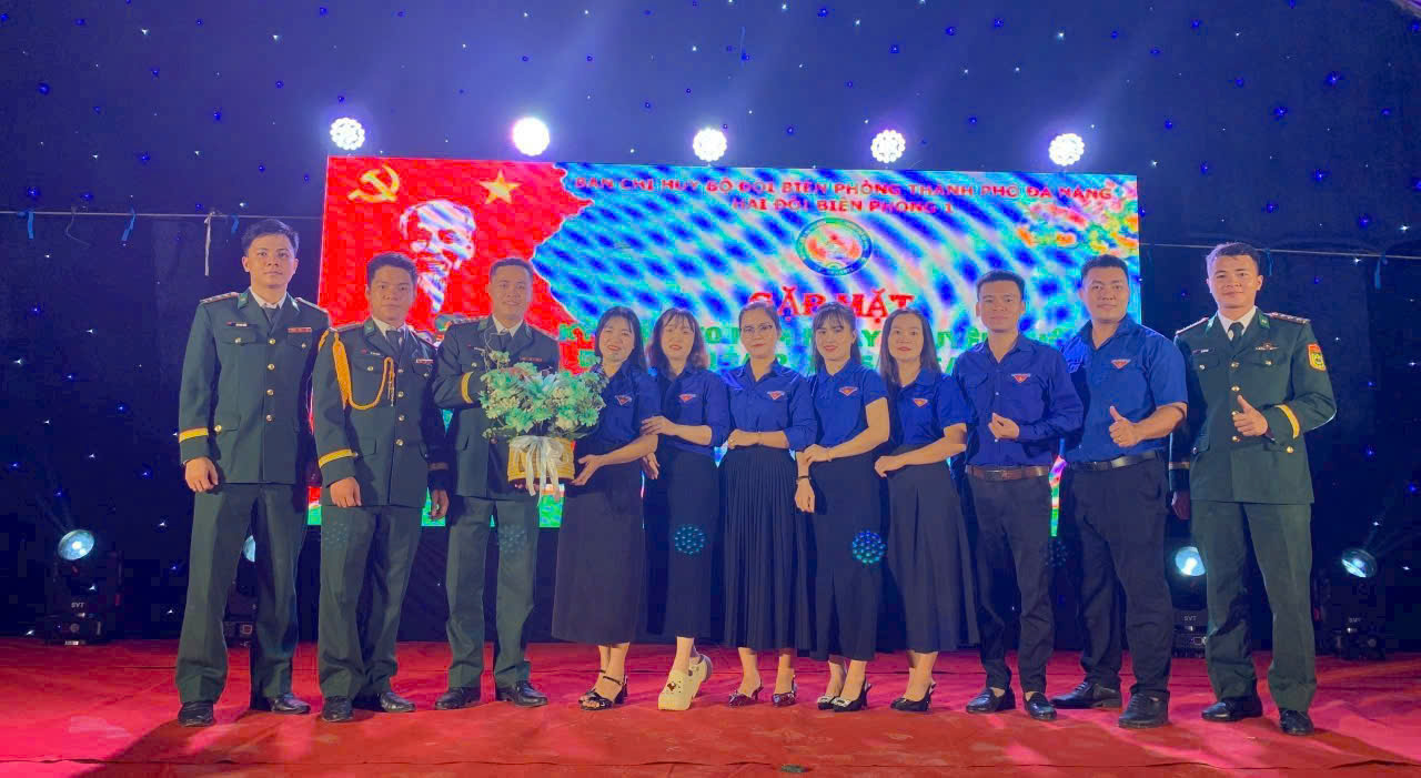 CHI ĐOÀN TRƯỜNG MẪU GIÁO VÀNG ANH THAM GIA GIAO LƯU CÙNG CHI ĐOÀN HẢI ĐỘI BIÊN PHÒNG 1